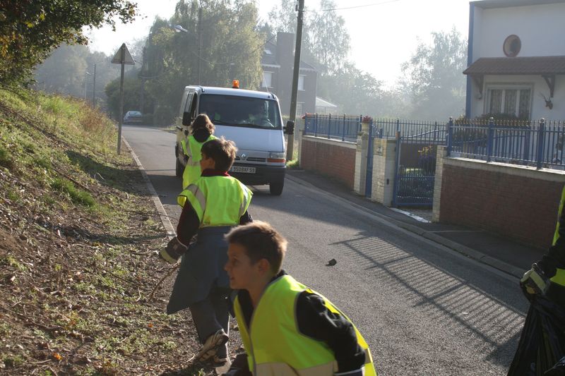 gal/Ville_Propre/OPERATION DECHETS LAMBRES 013.JPG